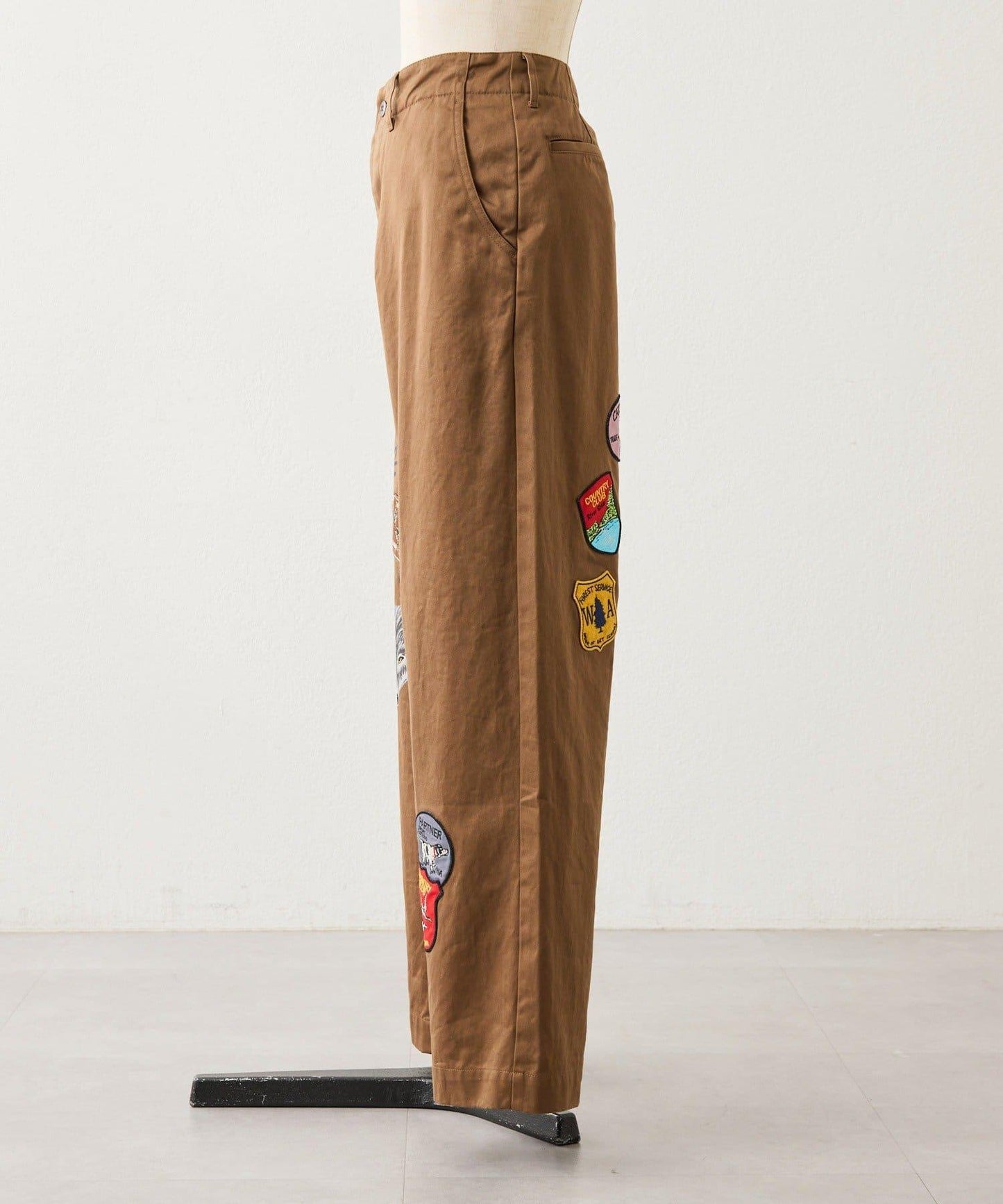 【Work of art Kendai×SUM1 STYLE】特別徽章裝飾褲