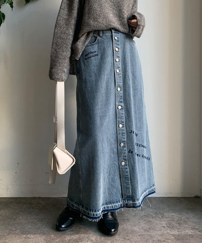 牛仔刺繡前扣半身裙