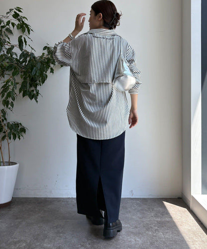 標誌刺繡條紋開領襯衫