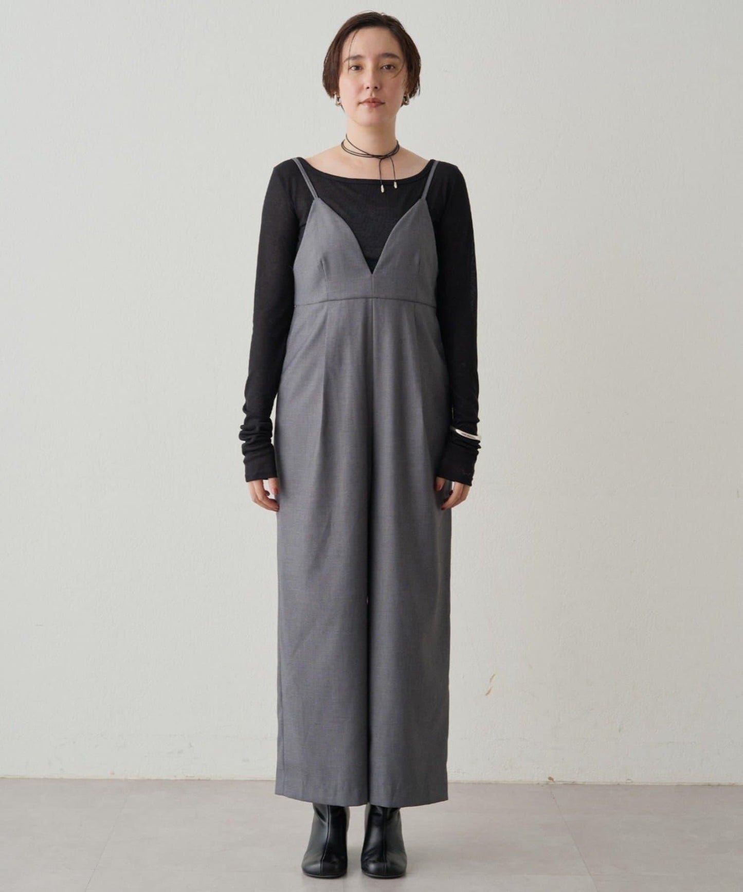 【Loungedress】V領吊帶連體褲