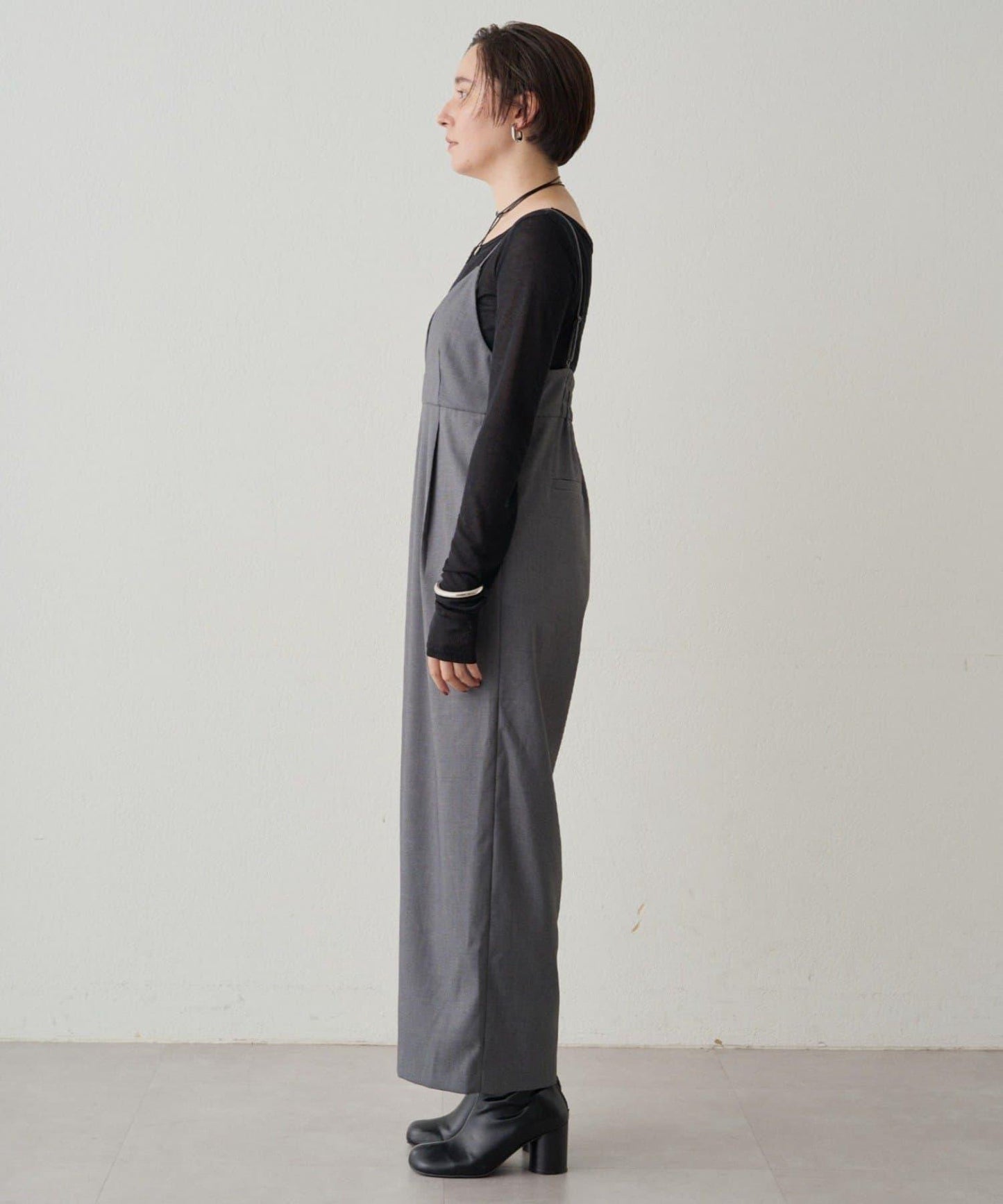 【Loungedress】V領吊帶連體褲