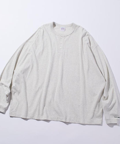 寬鬆版型 單點刺繡 亨利領 長袖T恤