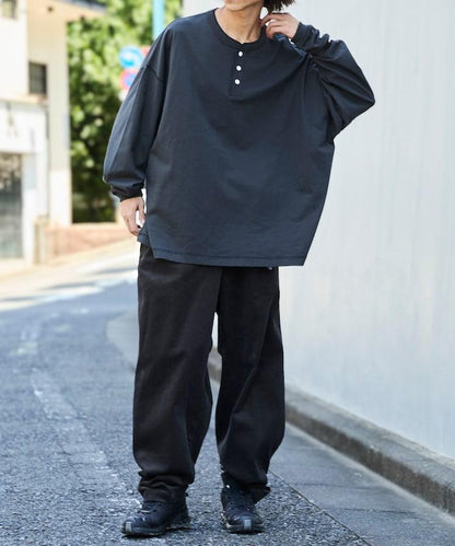 寬鬆版型 單點刺繡 亨利領 長袖T恤