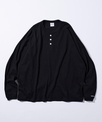 寬鬆版型 單點刺繡 亨利領 長袖T恤