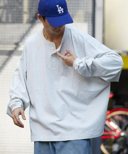 寬鬆版型 單點刺繡 亨利領 長袖T恤