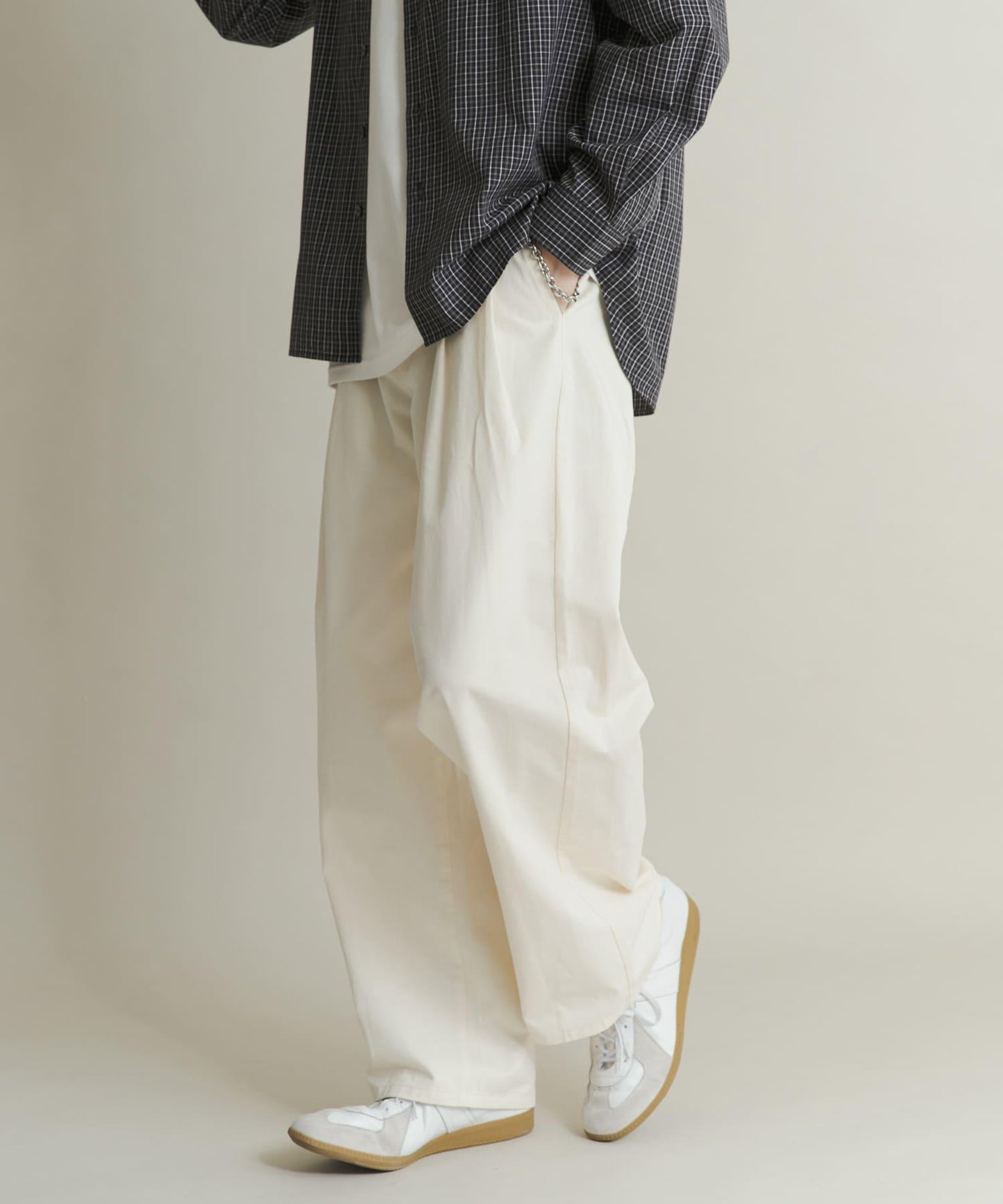 2褶寬鬆斜紋棉布長褲