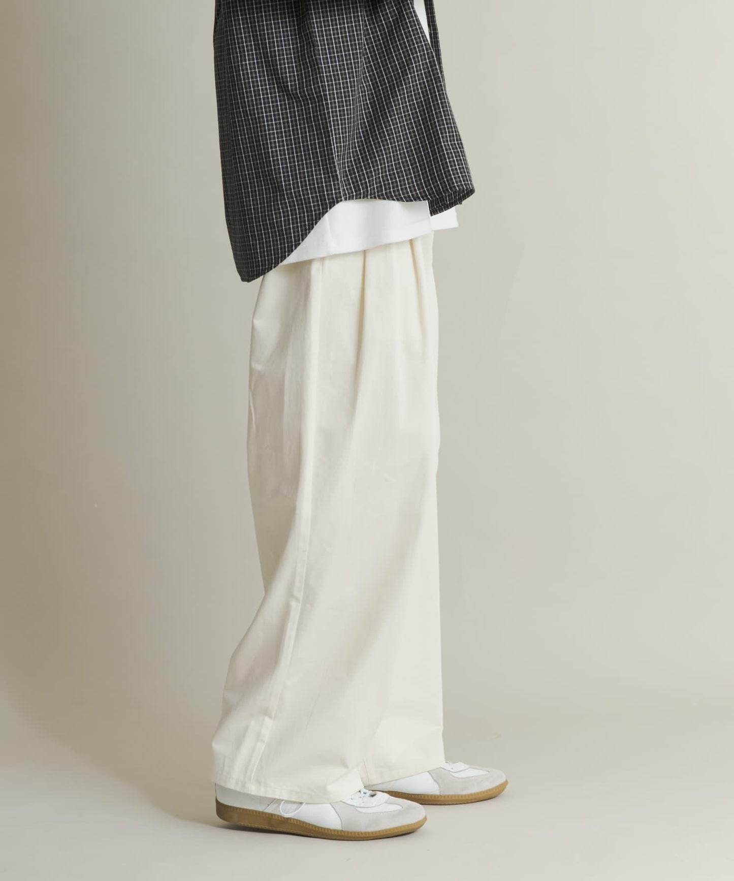 2褶寬鬆斜紋棉布長褲