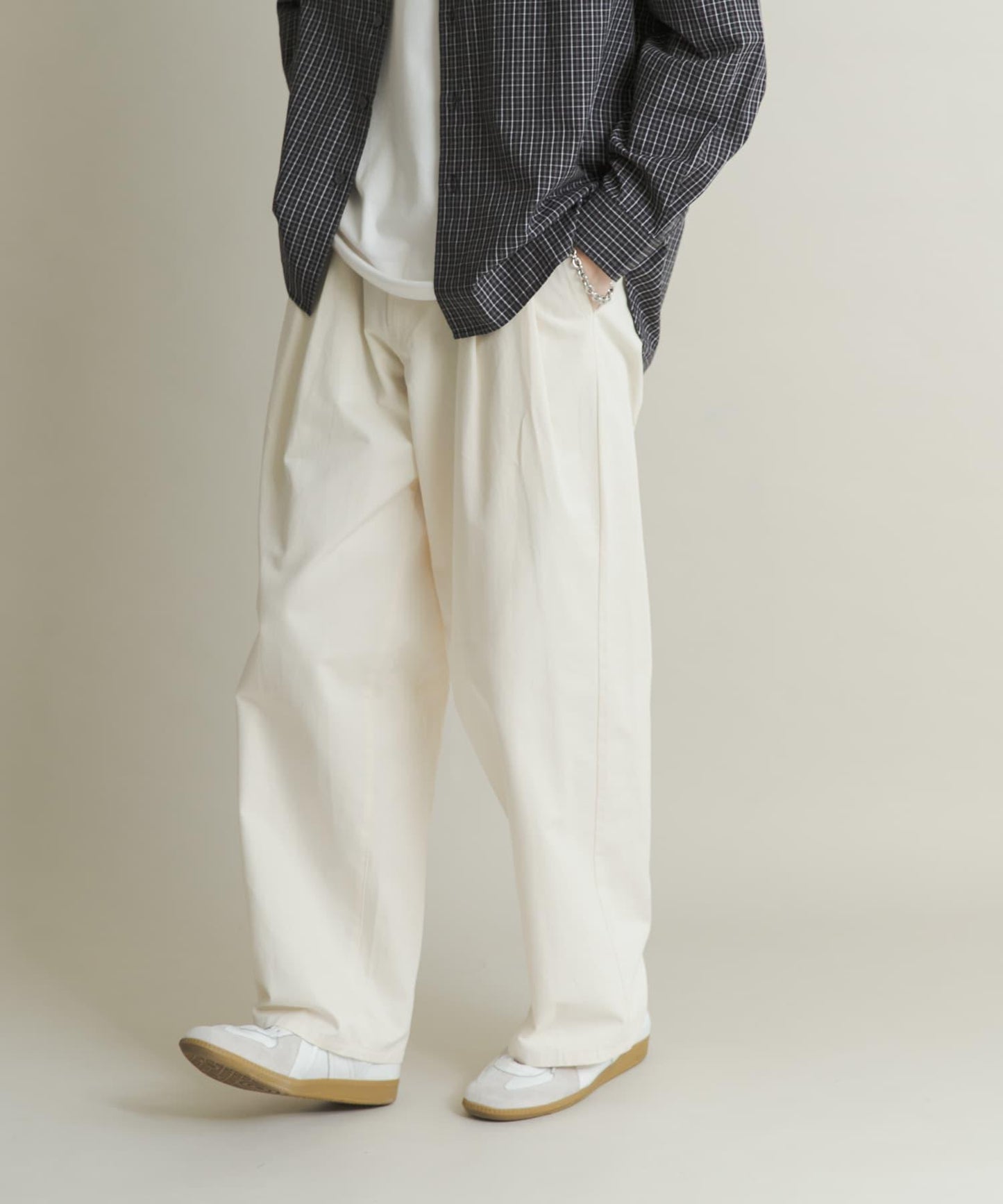 2褶寬鬆斜紋棉布長褲