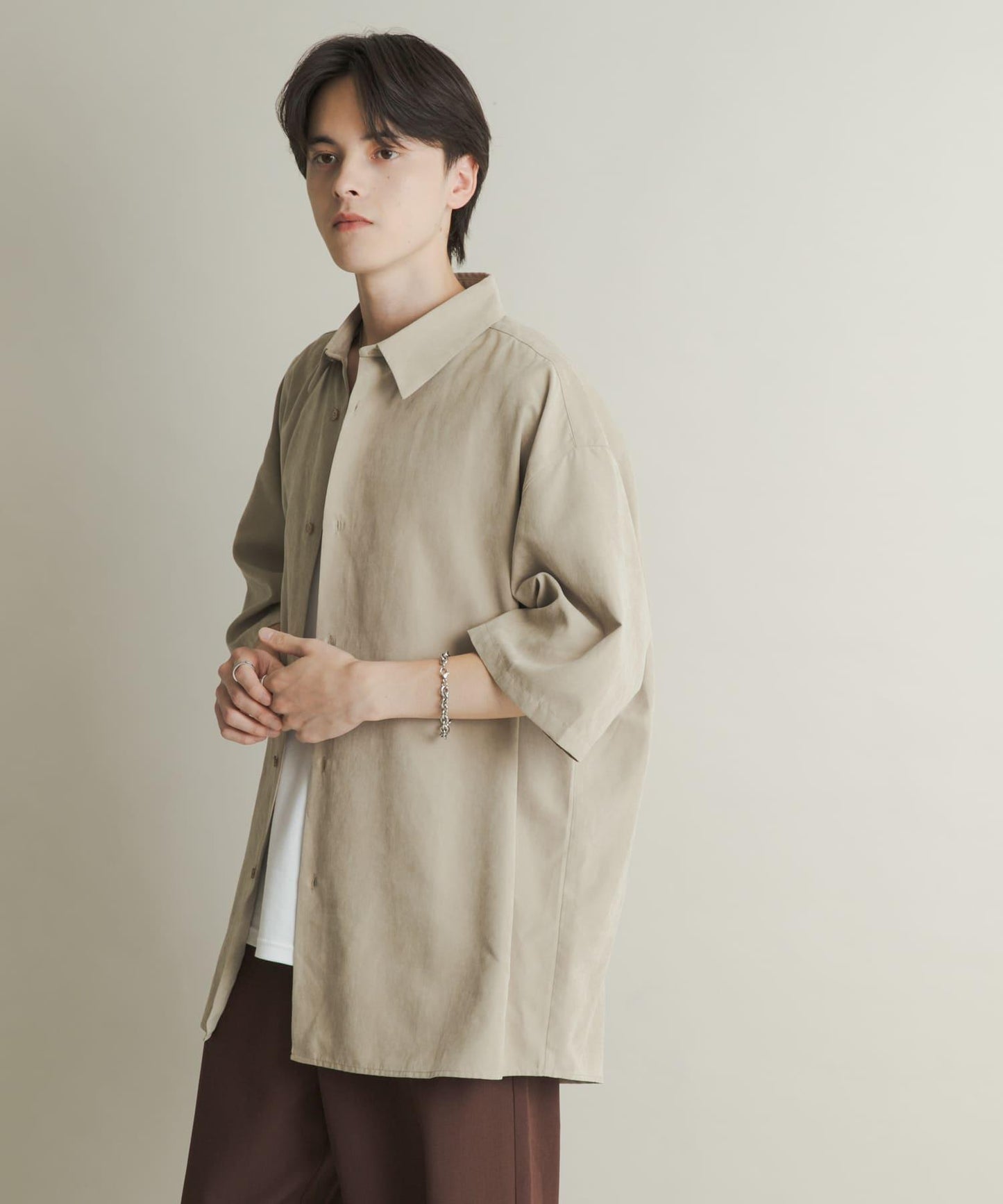 超寬鬆桃色緞面短袖襯衫