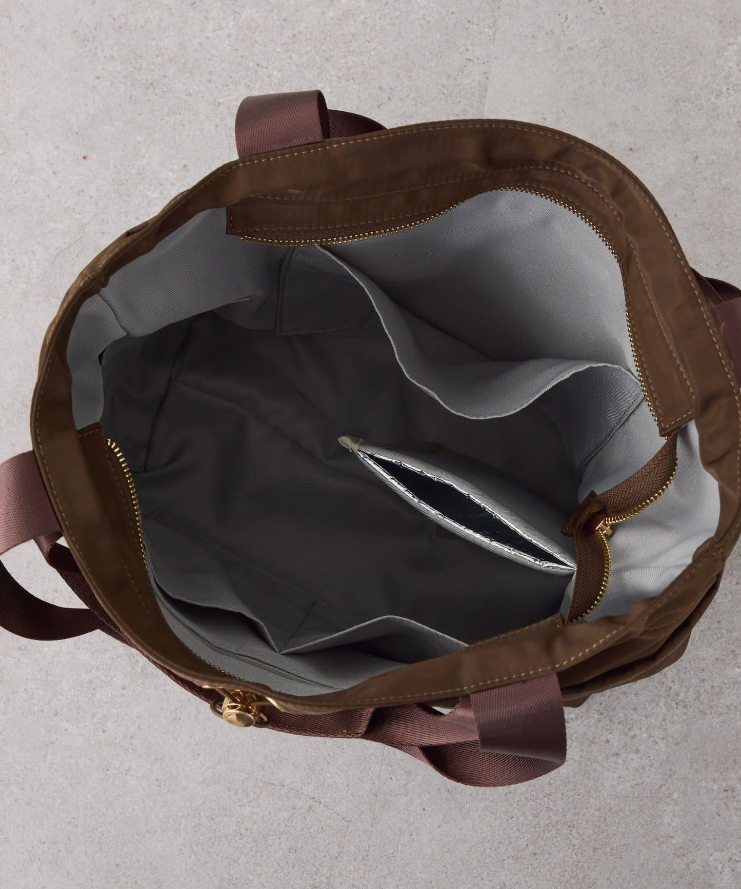 【PAPILLONNER/パピヨネ】防潑水10口袋托特包