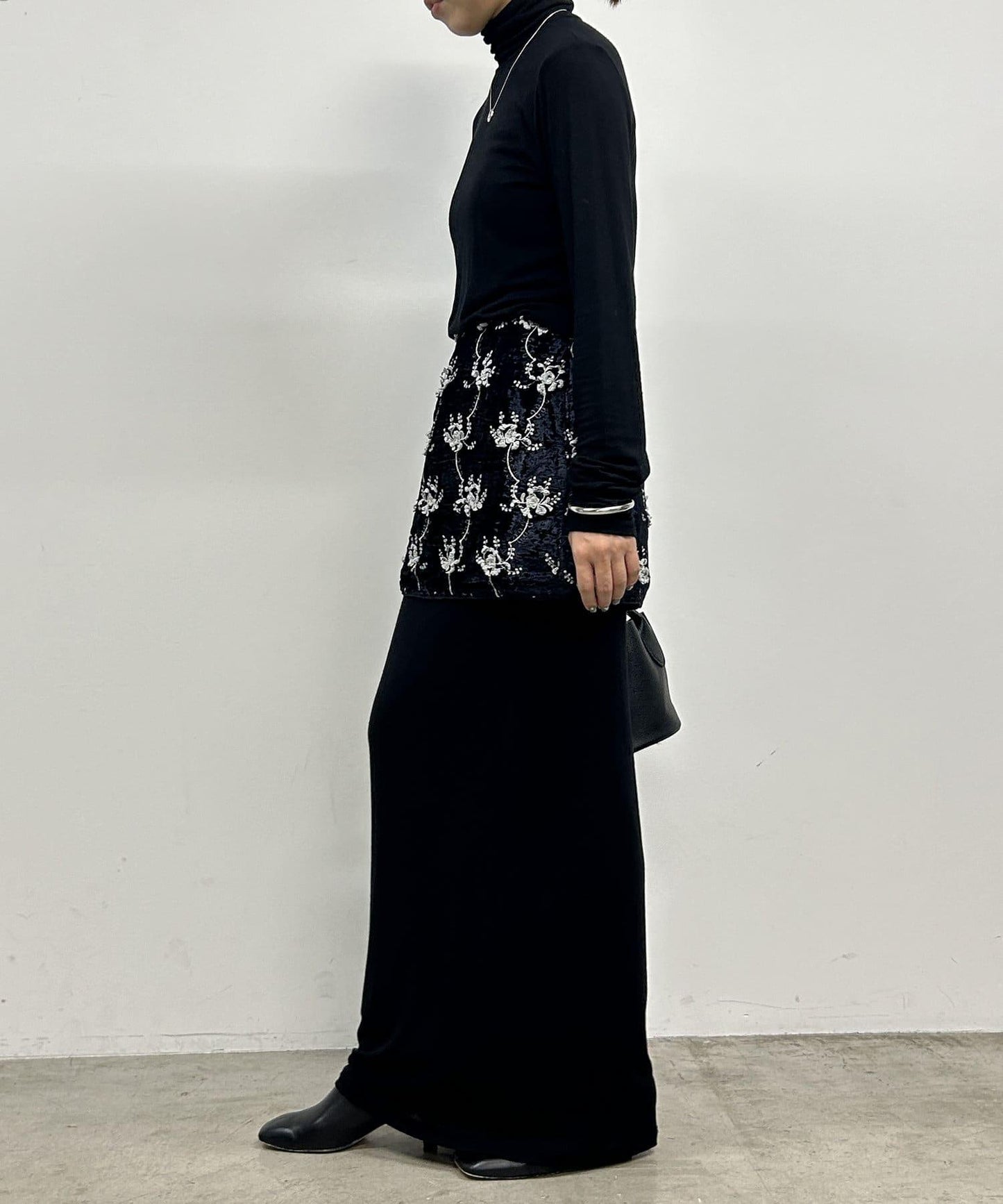 【Loungedress】刺繡迷你裙