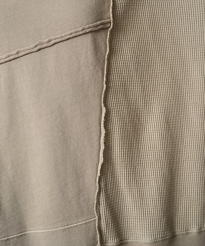 仿舊風格色素水洗衛衣拼接華夫格套頭衫