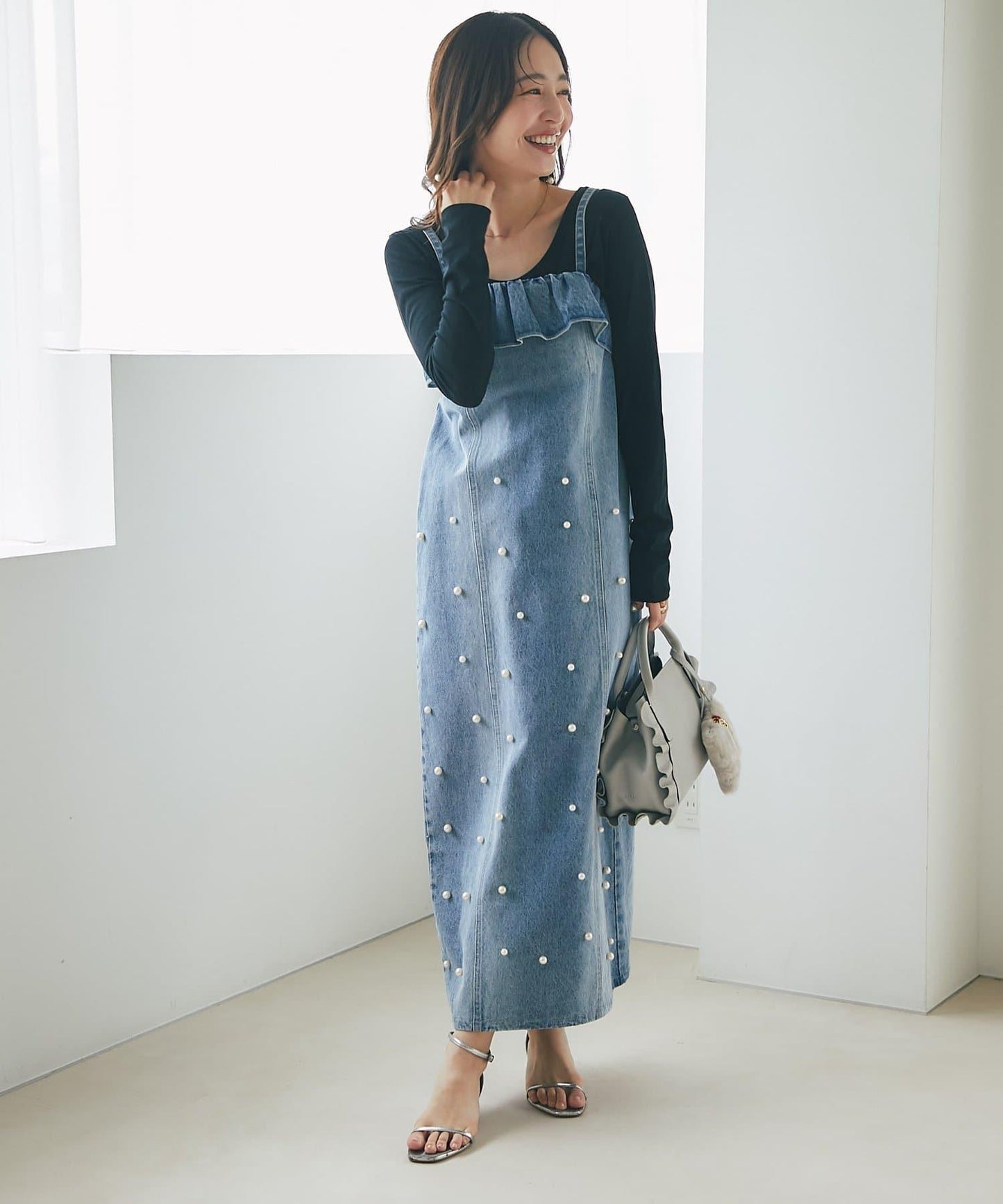 【La boutique BonBon】珍珠裝飾牛仔吊帶連衣裙