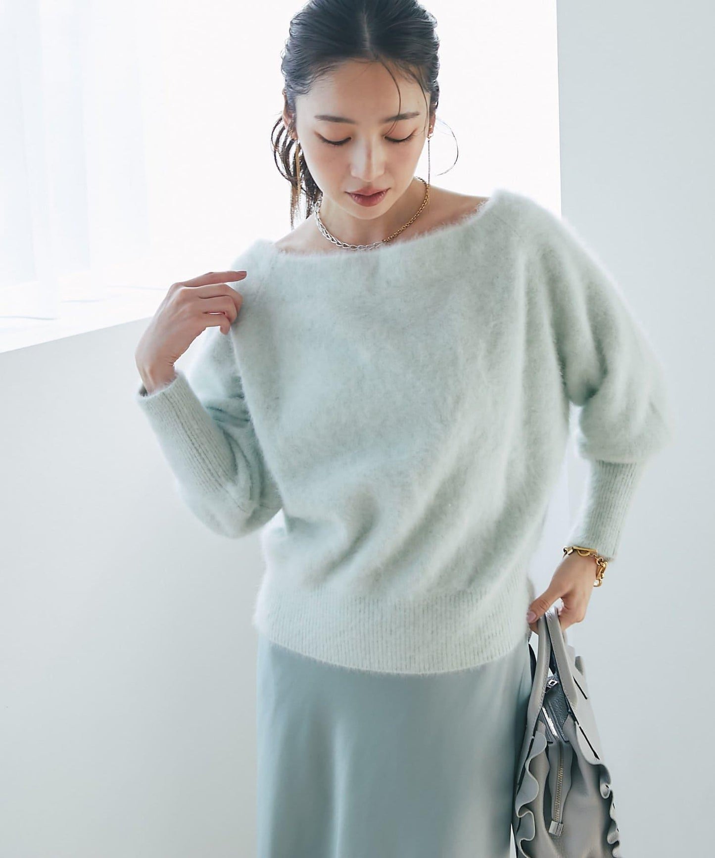 【miki監修】毛絨羊毛羊絨混紡一字肩針織衫
