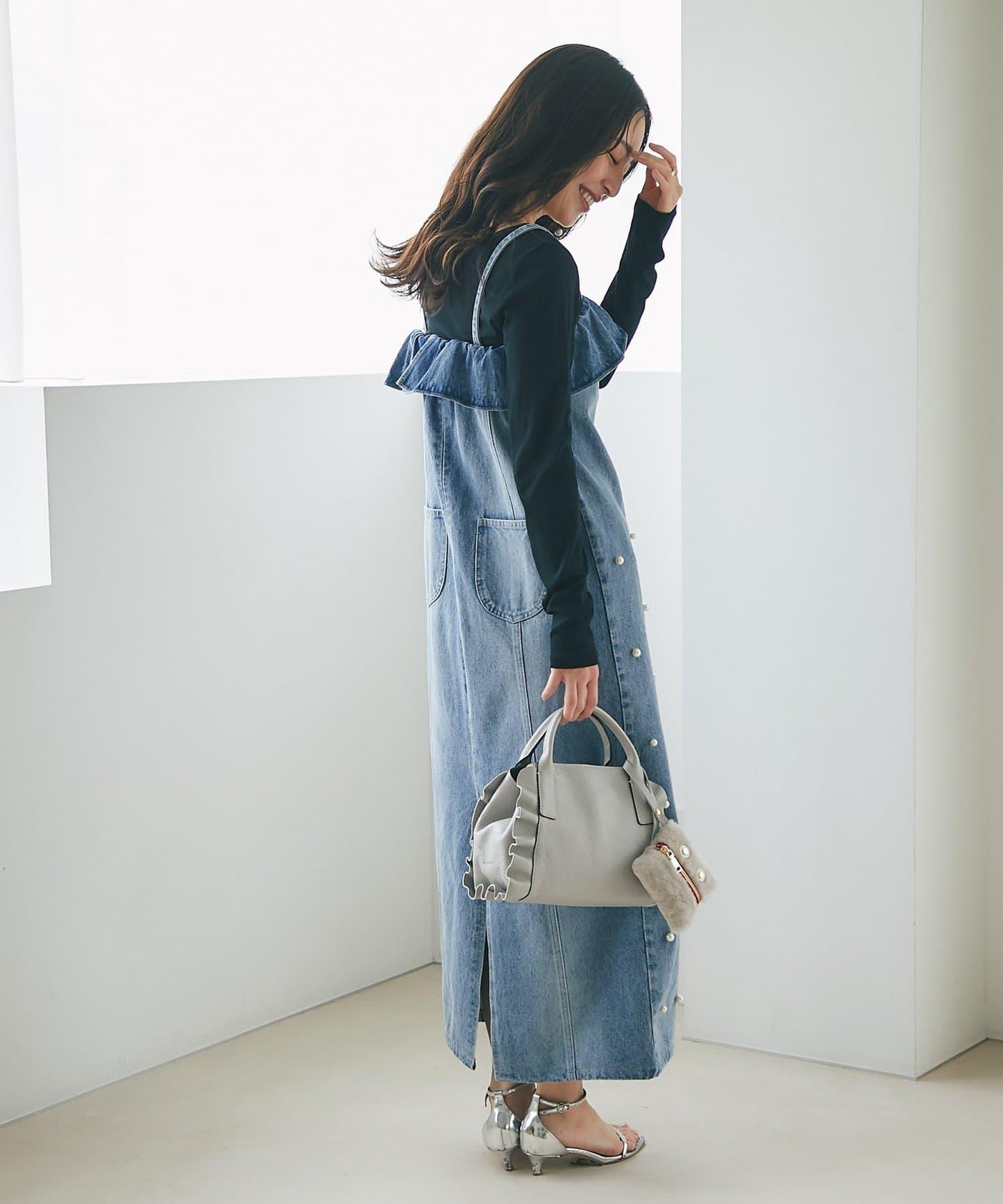 【La boutique BonBon】珍珠裝飾牛仔吊帶連衣裙