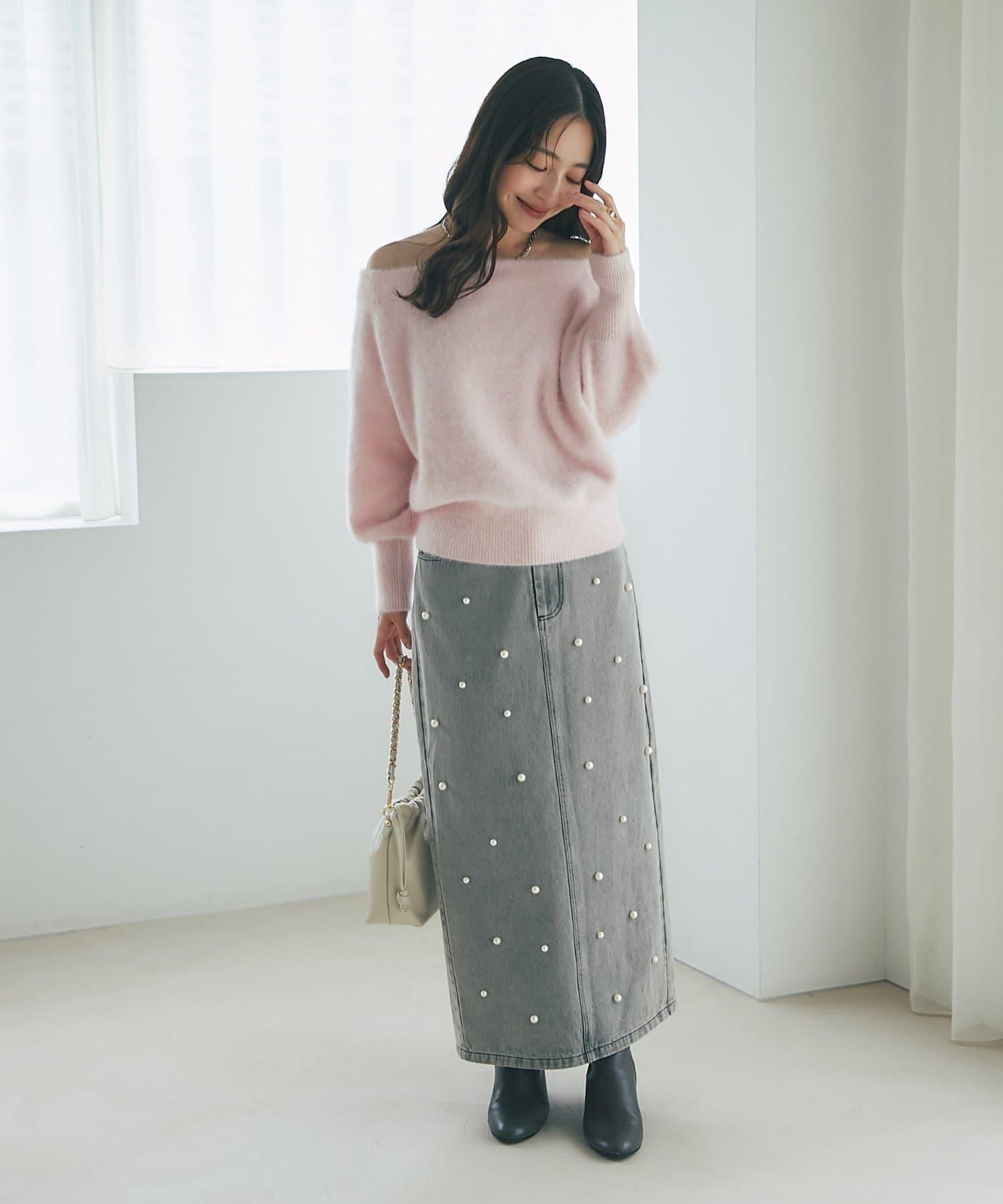 La boutique BonBon 毛感羊毛羊絨混紡露肩針織上衣