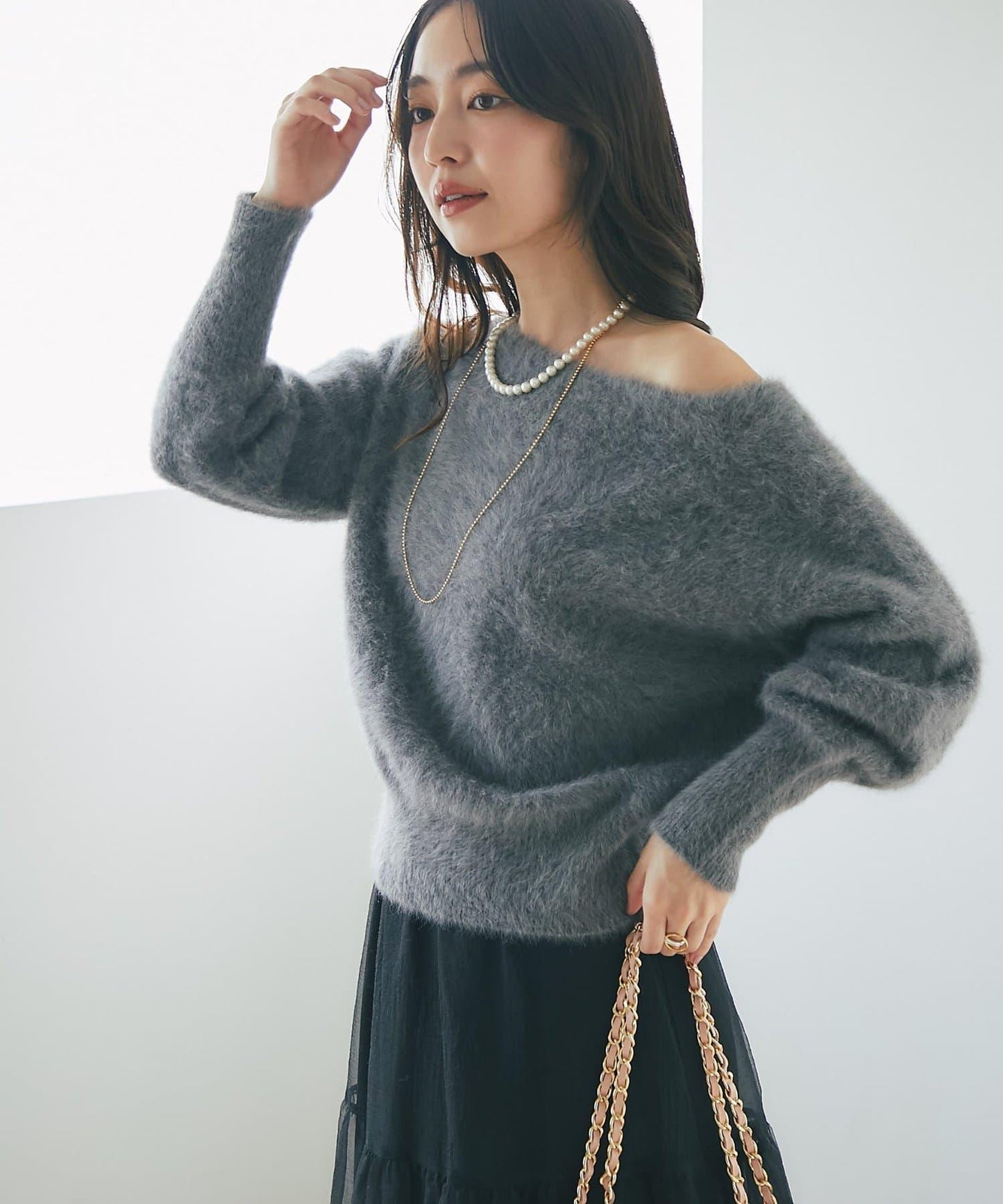 【miki監修】毛絨羊毛羊絨混紡一字肩針織衫