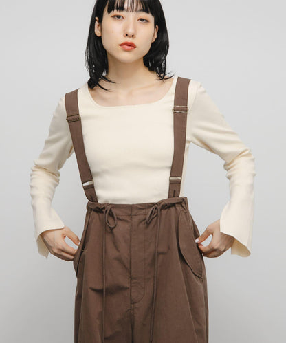 背部開口帶胸墊長袖T恤