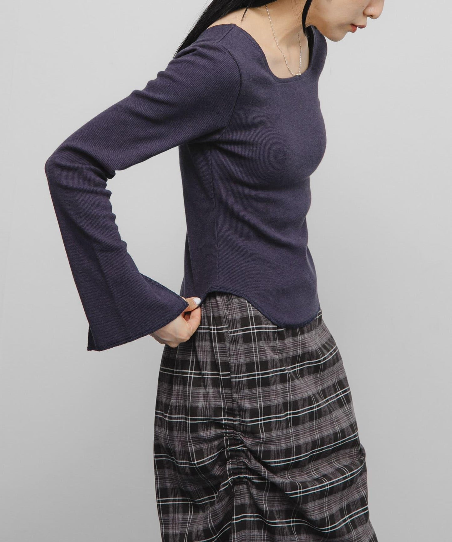 背部開口帶胸墊長袖T恤