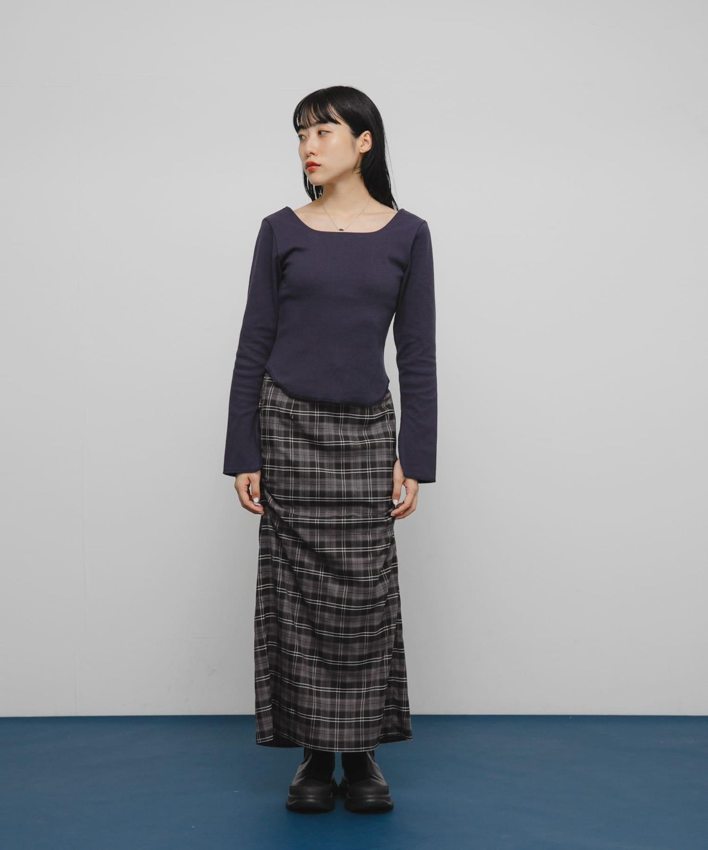 背部開口帶胸墊長袖T恤