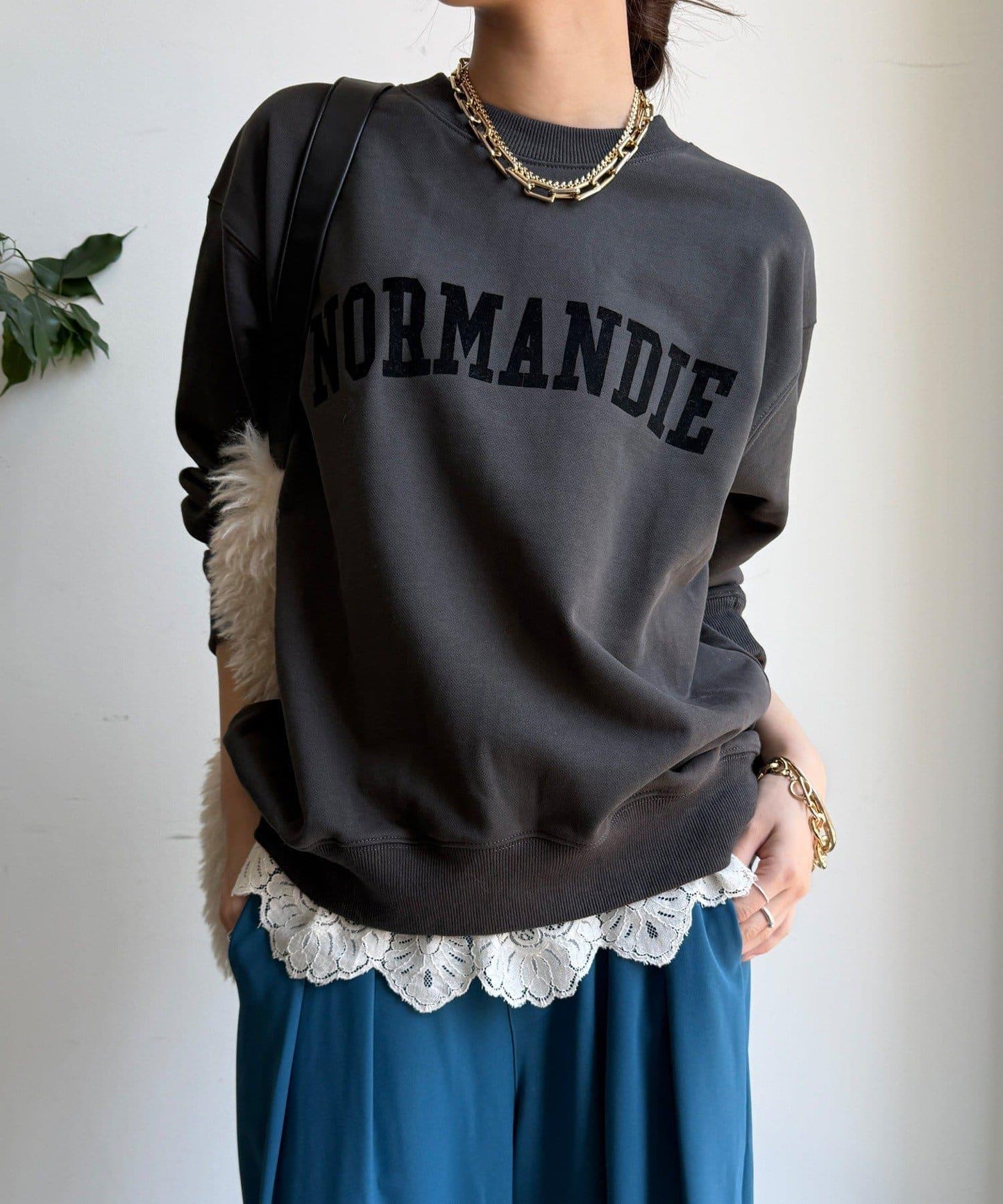 NORMANDIE衛衣內襯背部拉鍊套頭衫