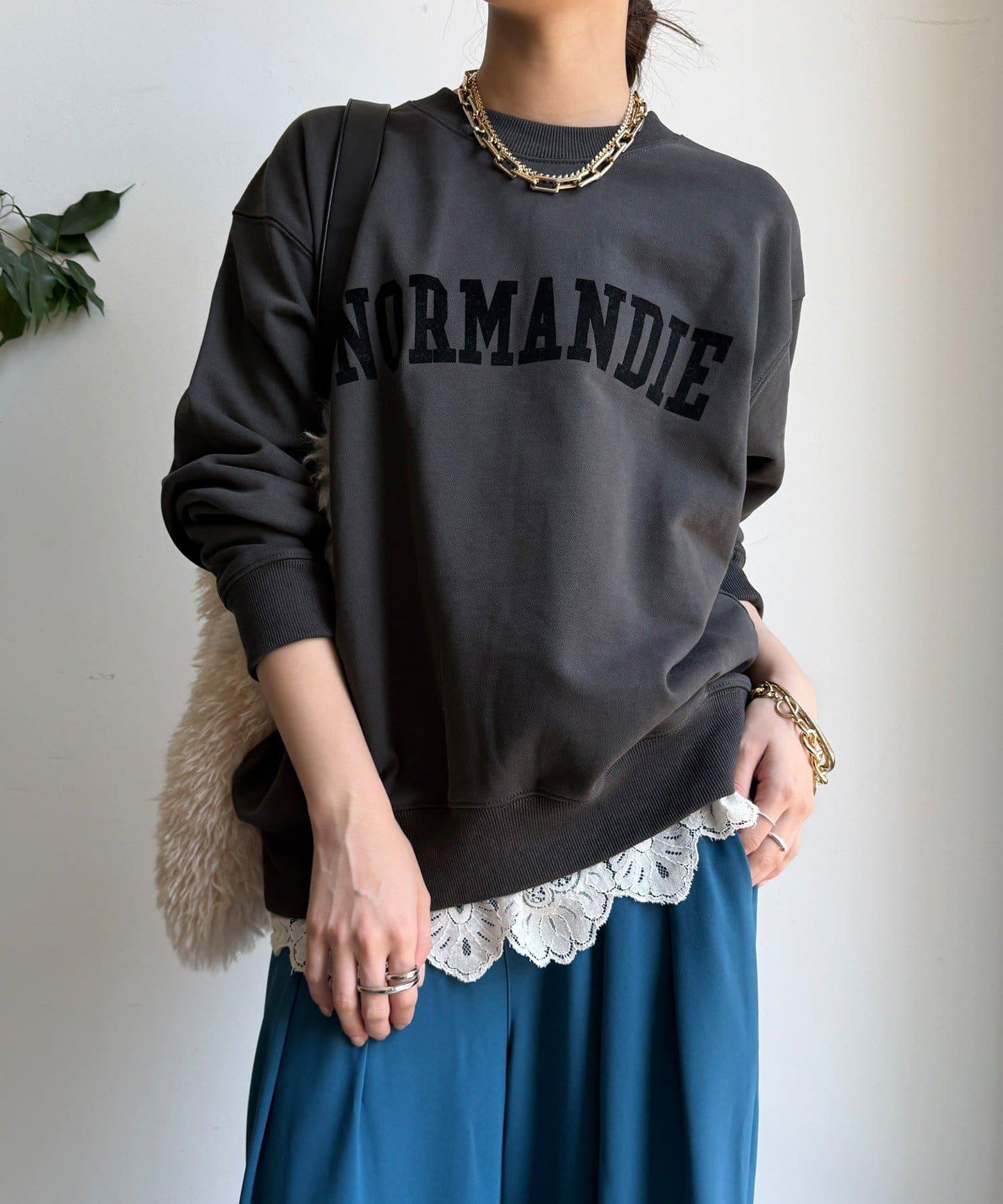 NORMANDIE衛衣內襯背部拉鍊套頭衫