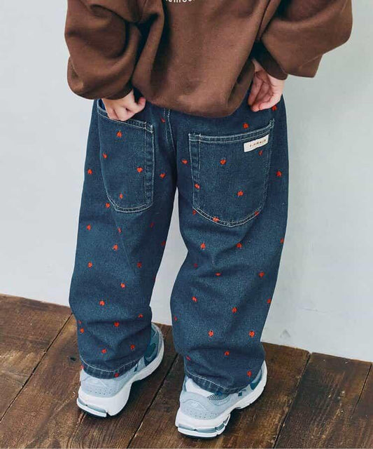 愛心刺繡寬鬆直筒牛仔褲