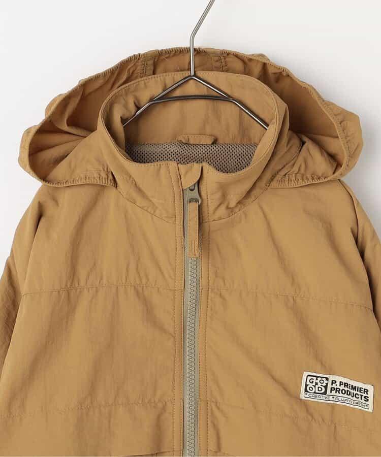 可收納帽登山夾克