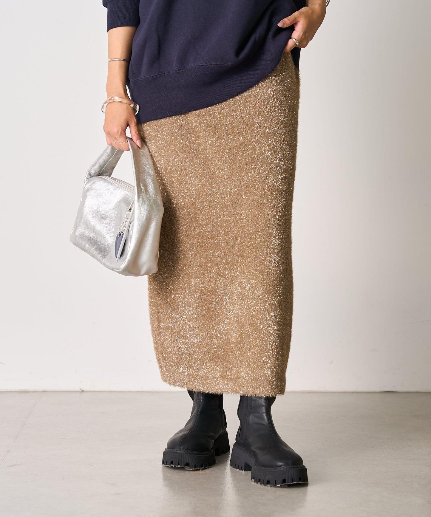 【SHENERY】亮絲長毛修身半身裙