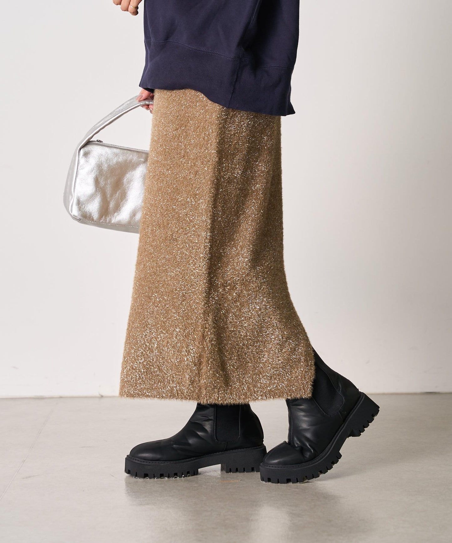 【SHENERY】亮絲長毛修身半身裙