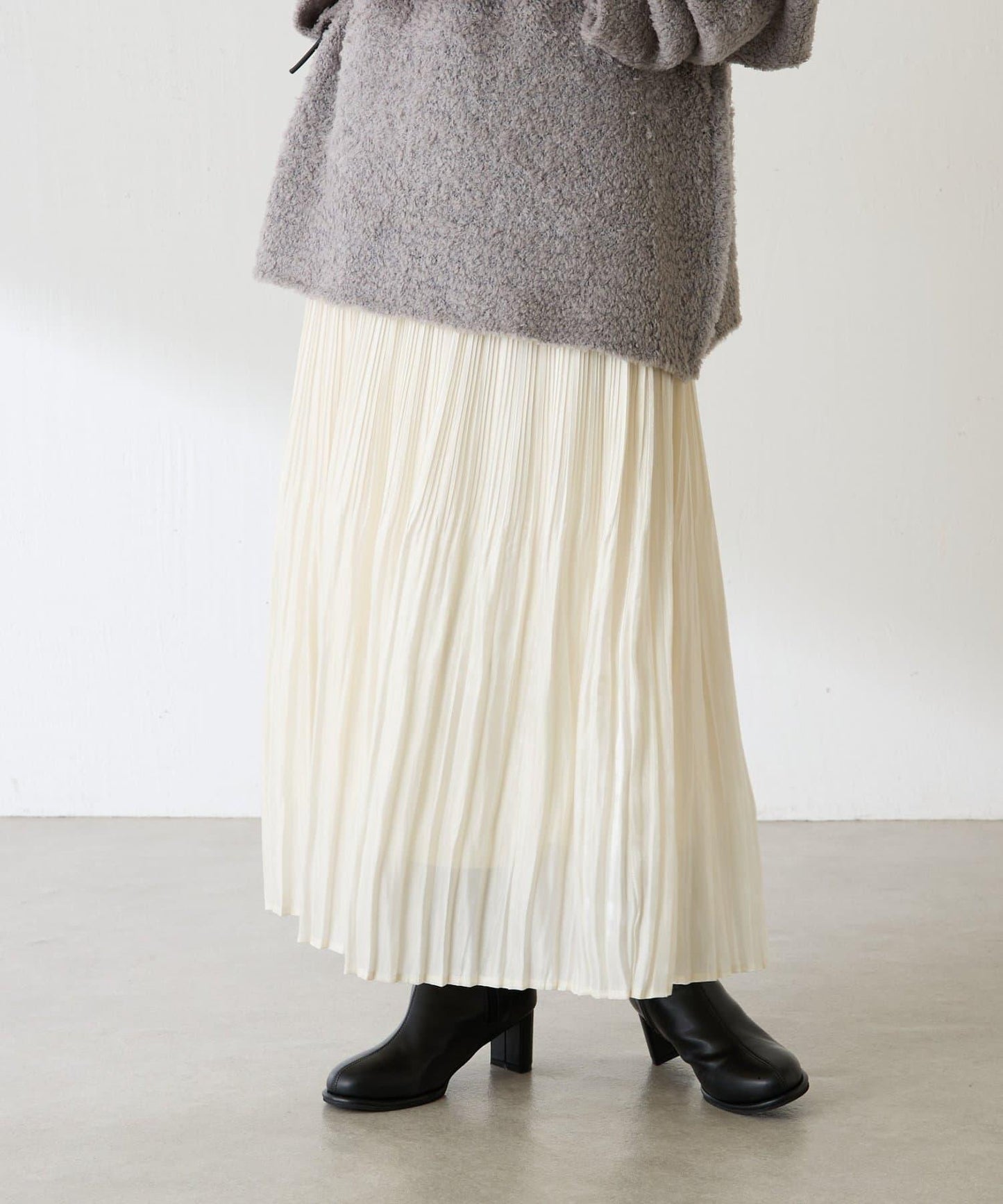 長絲緞面百褶裙