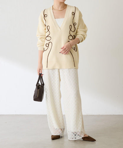 鏤空刺繡深V領針織衫