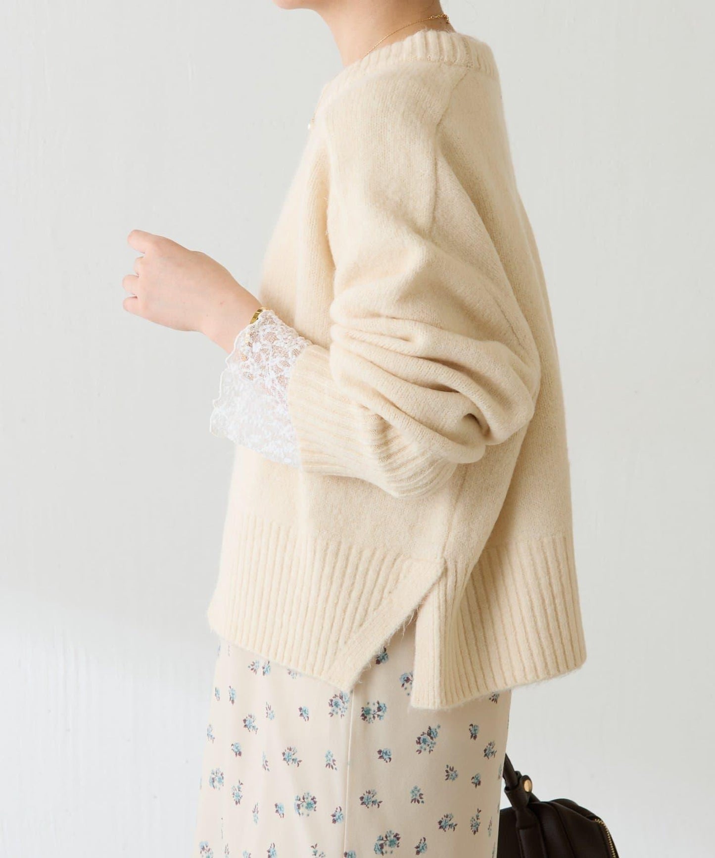 【可手洗/易於疊穿】仿犛牛絨短款針織衫