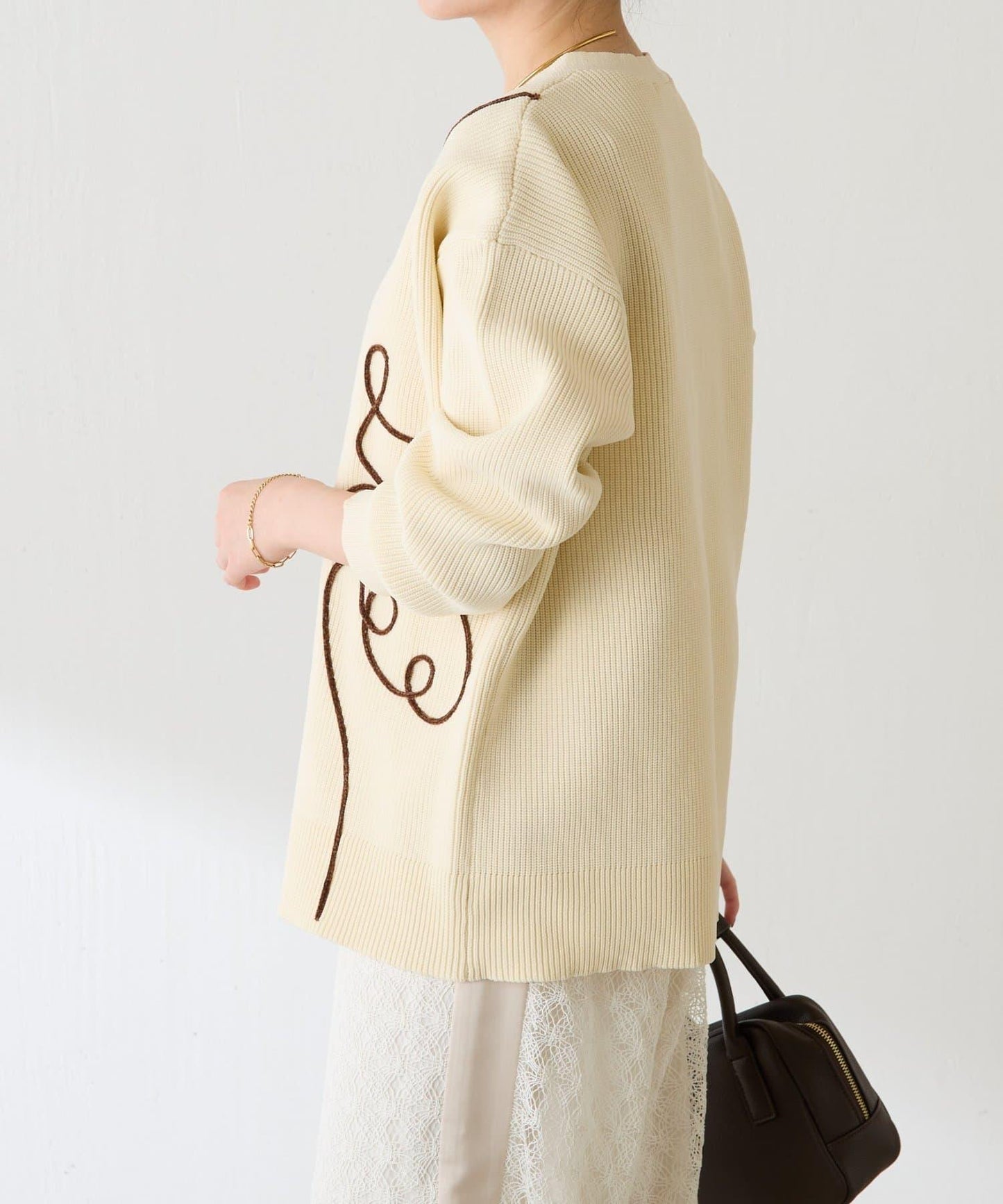 鏤空刺繡深V領針織衫