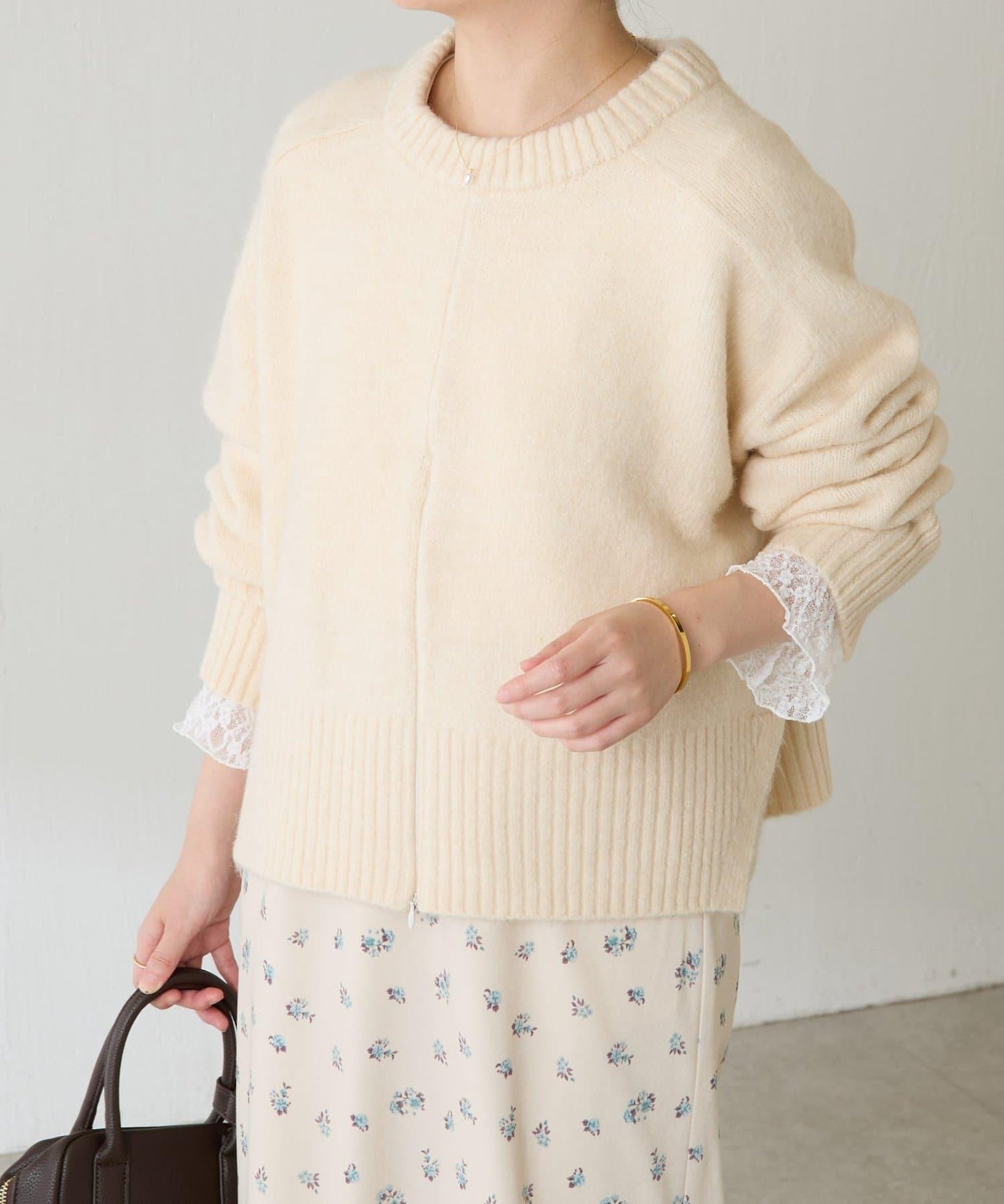 【可手洗/易於疊穿】仿犛牛絨短款針織衫