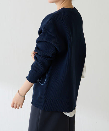 鏤空刺繡深V領針織衫