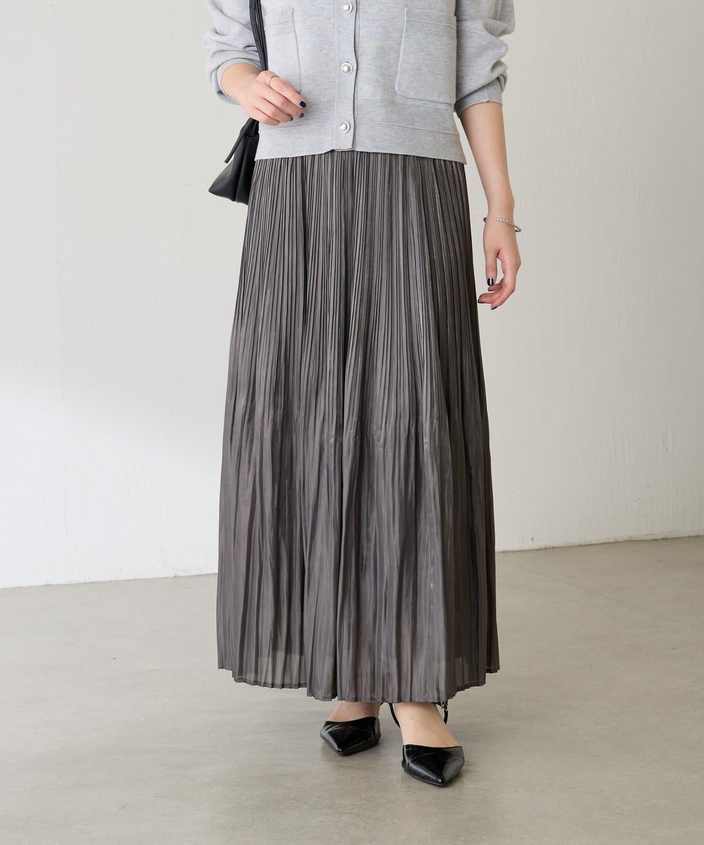 長絲緞面百褶裙