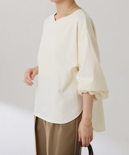 【修飾手腕線條】燈籠袖套頭衫