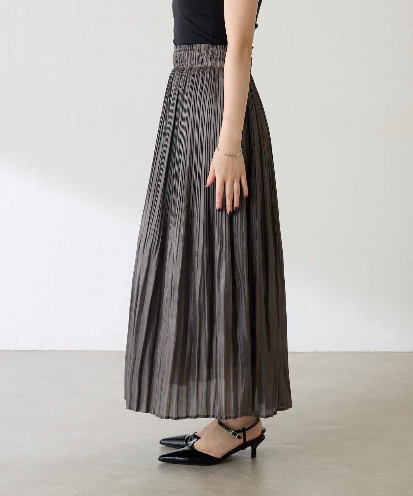 長絲緞面百褶裙