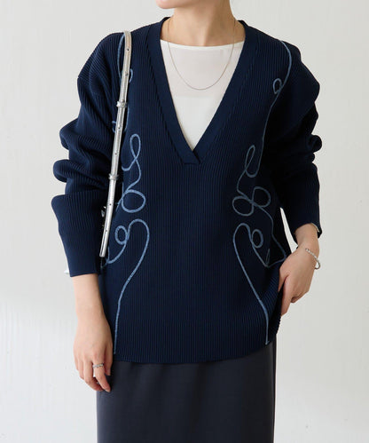鏤空刺繡深V領針織衫