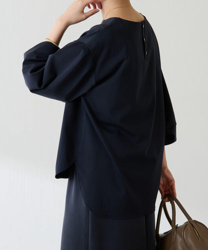 【修飾手腕線條】燈籠袖套頭衫