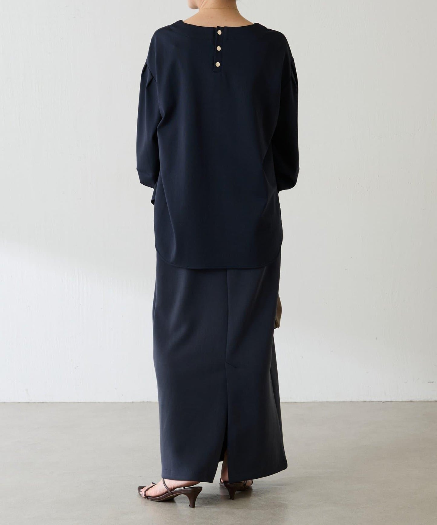 【修飾手腕線條】燈籠袖套頭衫