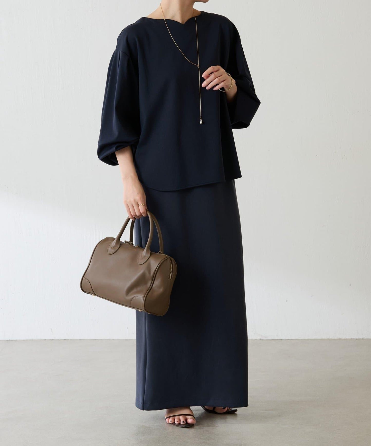 【修飾手腕線條】燈籠袖套頭衫