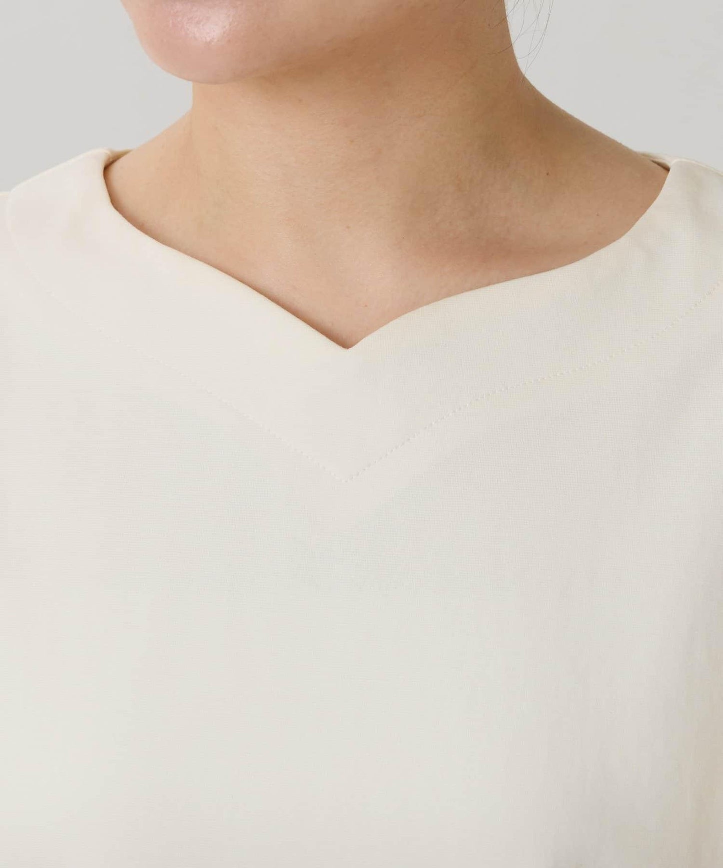 【修飾手腕線條】燈籠袖套頭衫