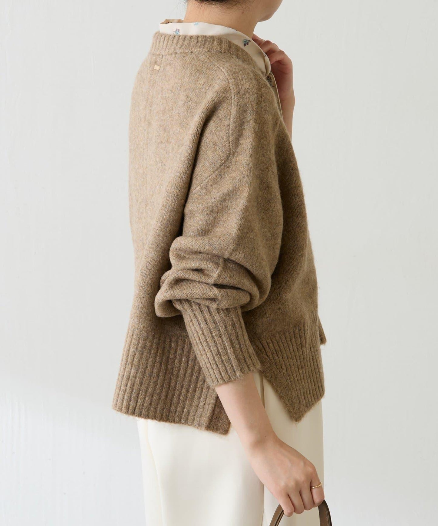 【可手洗/易於疊穿】仿犛牛絨短款針織衫