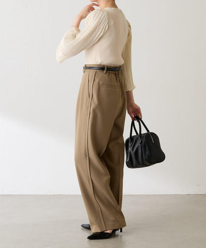 袖部百褶修身針織衫