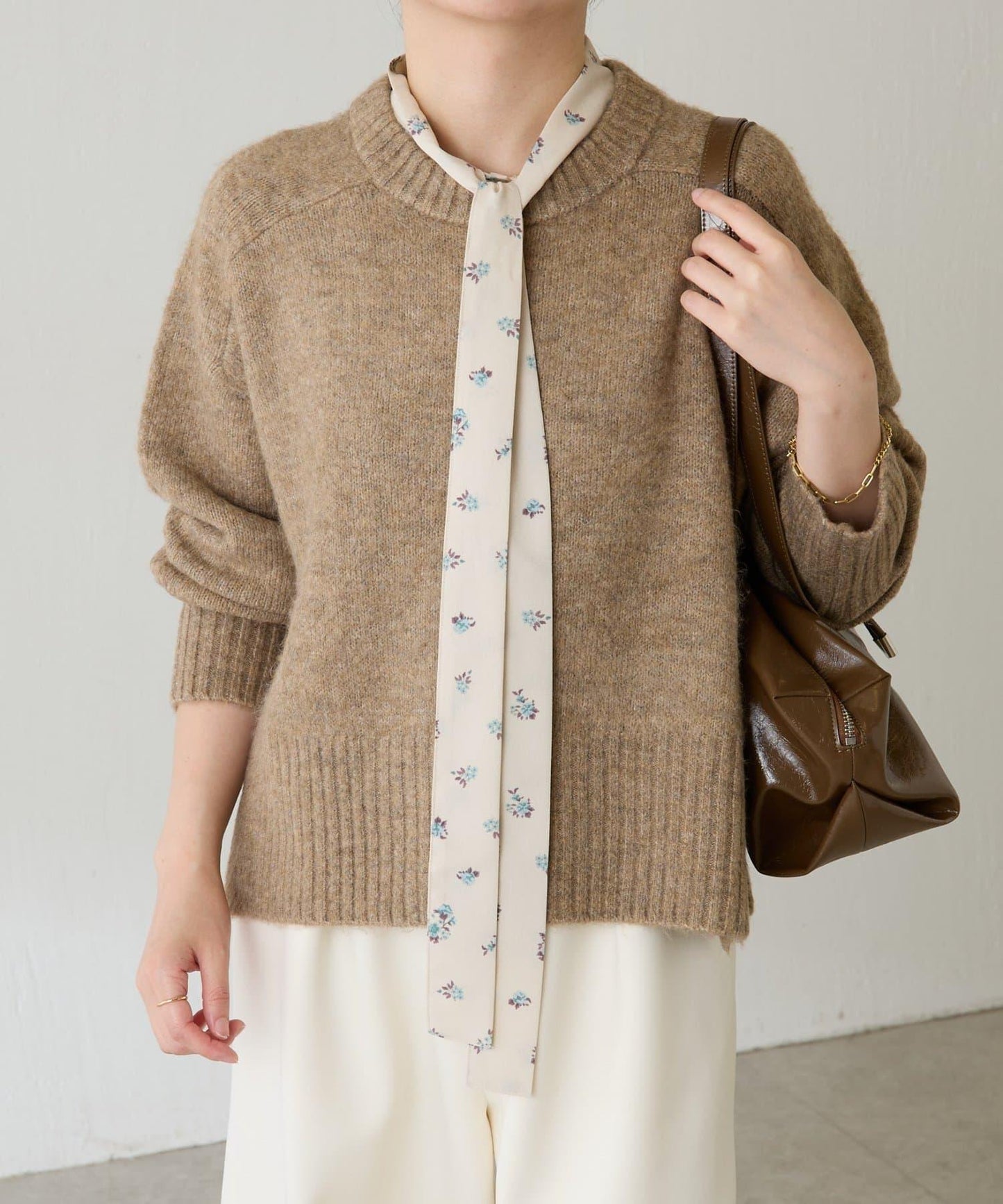 【可手洗/易於疊穿】仿犛牛絨短款針織衫