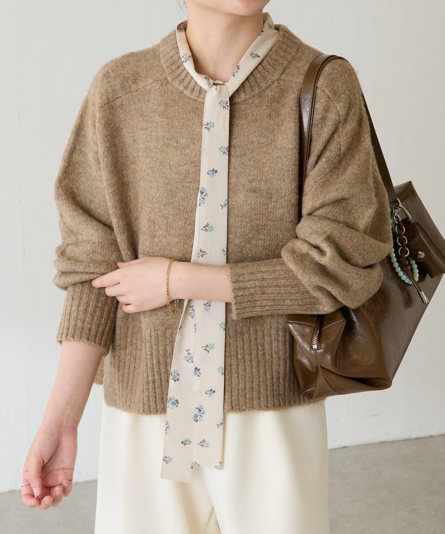 【可手洗/易於疊穿】仿犛牛絨短款針織衫