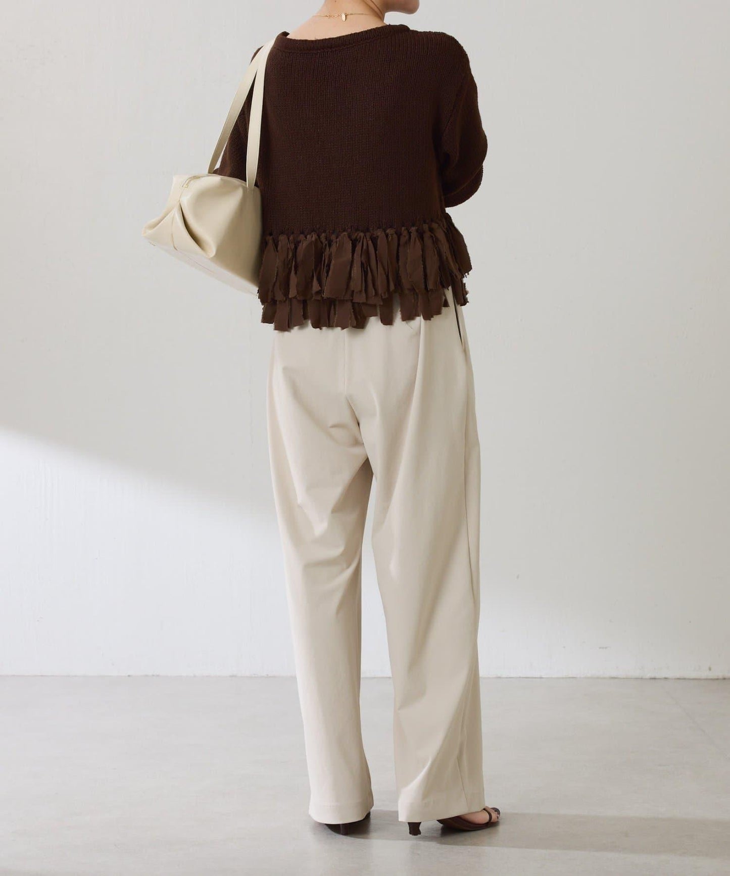 下襬流蘇針織衫