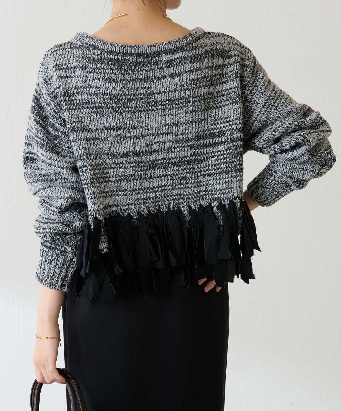 下襬流蘇針織衫